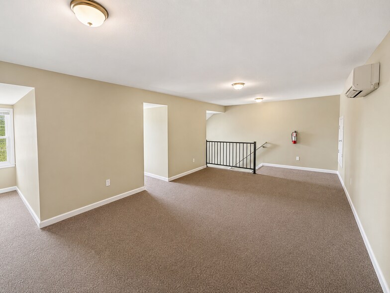 More Photos Of 581 Executive Pl, Fayetteville Office For Sale