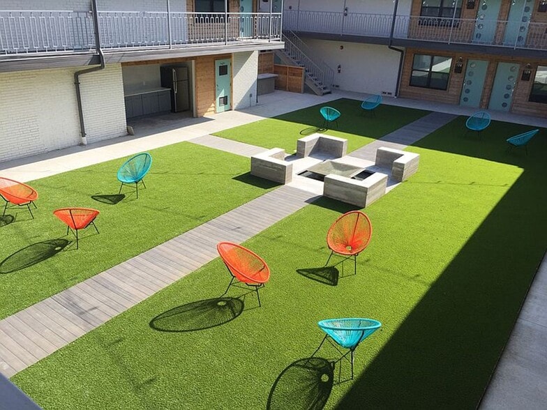 Primary Photo Of 5520 Gaston Ave, Dallas Apartments For Sale