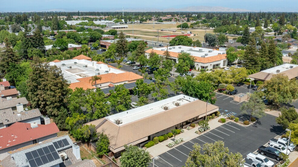 More Photos Of 7339 N 1st St, Fresno Office For Lease