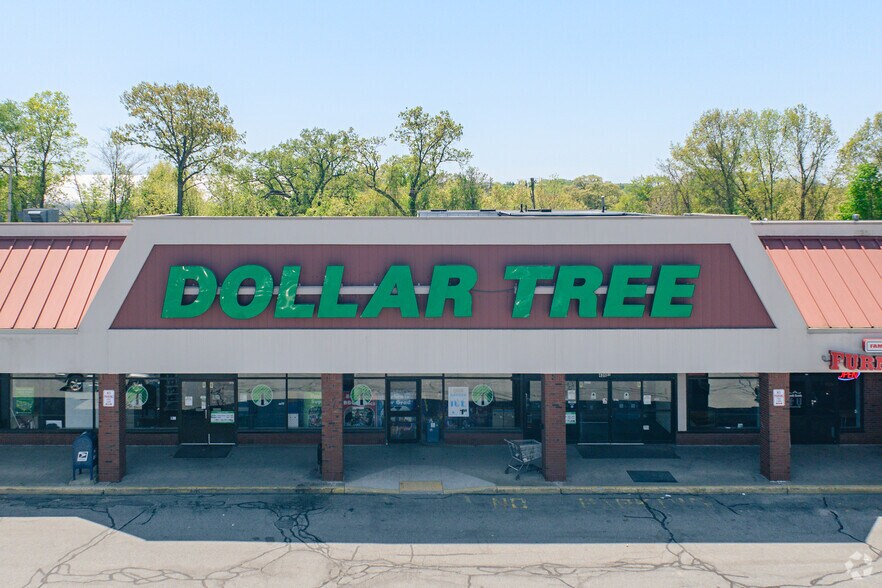 More Photos Of 436 Broadway St, Methuen Freestanding For Sale