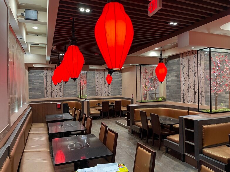 More Photos Of 1375 E Tropicana Ave, Las Vegas Restaurant For Sale