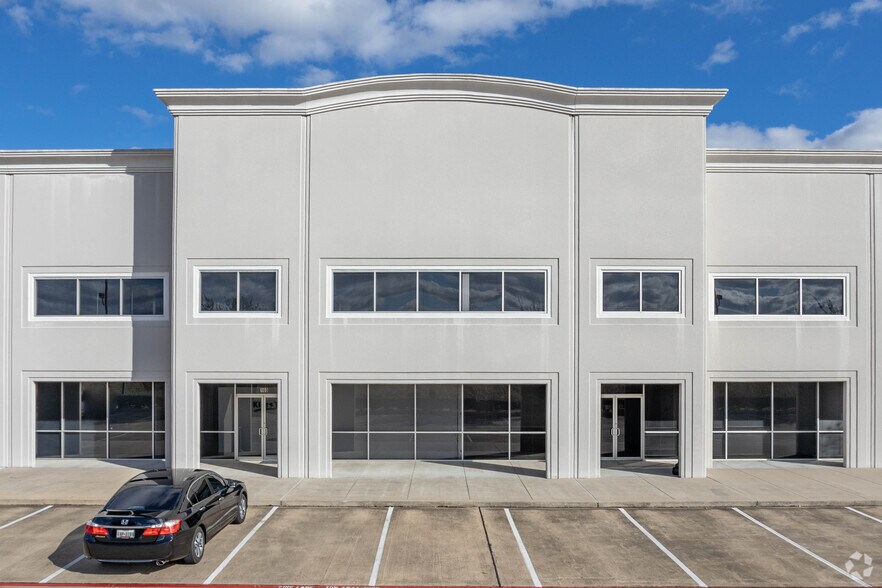 More Photos Of 12300 Dairy Ashford Rd, Sugar Land Unknown For Lease