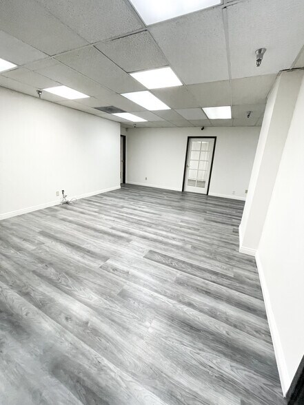 More Photos Of 430 S Garfield Ave, Alhambra Office For Sale
