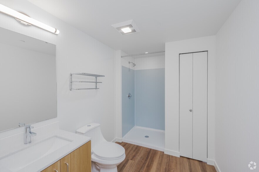 More Photos Of 9208 20th Ave SW, Seattle Apartments For Lease
