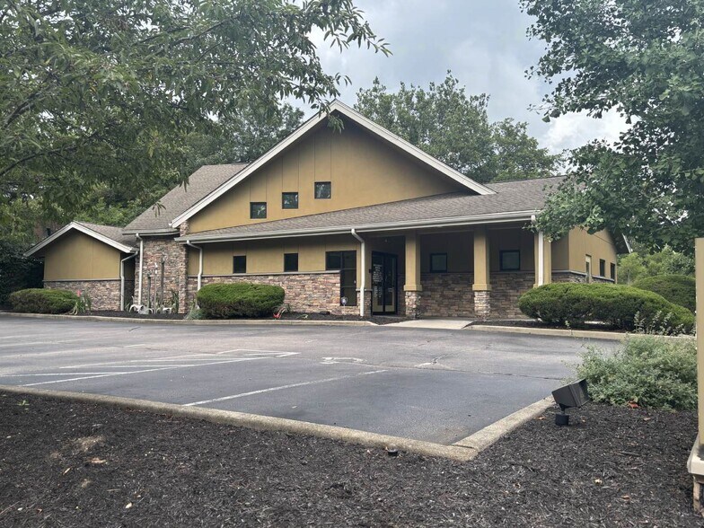 Primary Photo Of 11734 Conrey Rd, Cincinnati Veterinarian Kennel For Sale