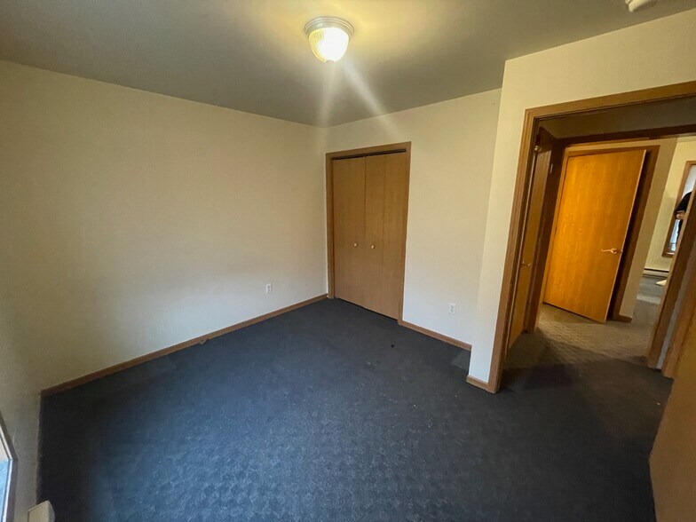 More Photos Of 321 Grove City Rd, Slippery Rock Apartments For Sale