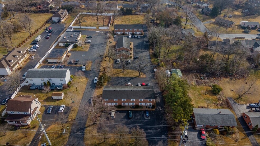 More Photos Of 990 Chicago Ave, Harrisonburg Apartments For Sale