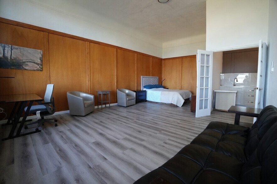 More Photos Of 496 6th St, Montara Office Residential For Sale