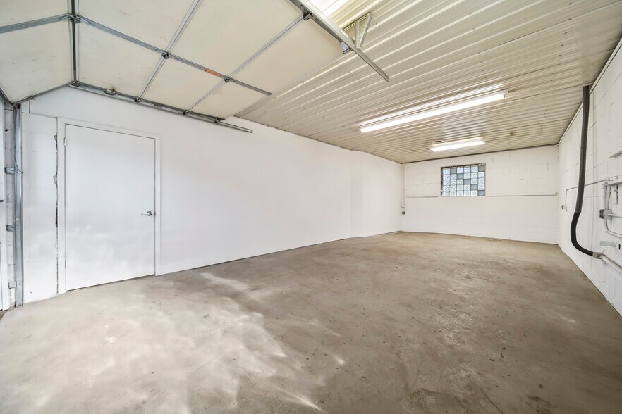 More Photos Of 105 S Ortonville Rd, Ortonville Freestanding For Sale