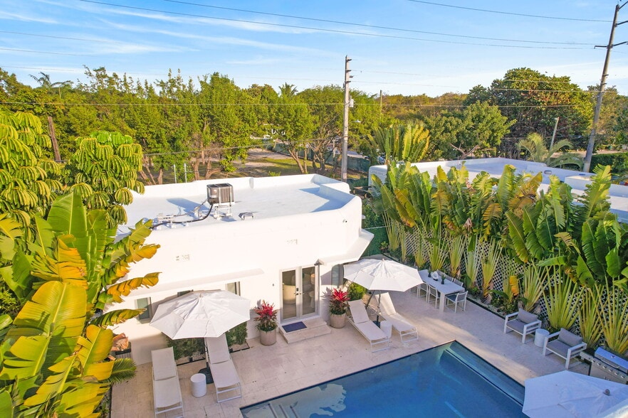 More Photos Of 8109 Harding Ave, Miami Beach Specialty For Sale