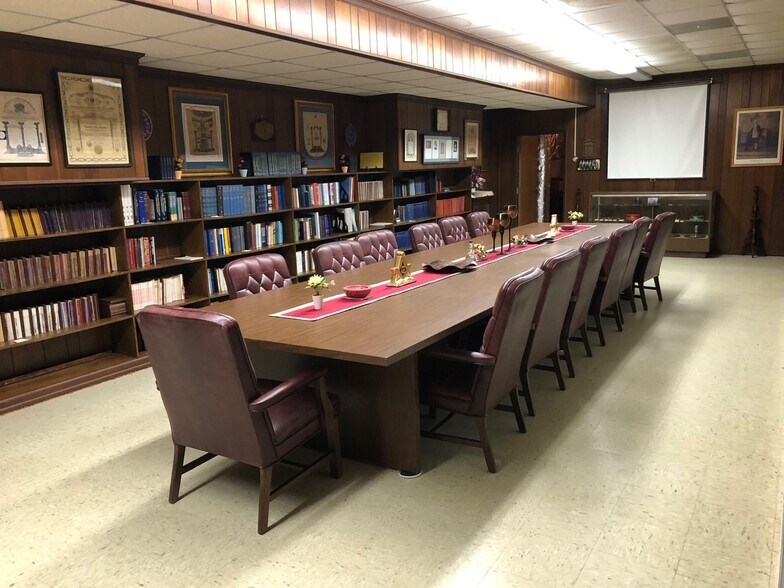 More Photos Of 3401 Cedar Ln, Portsmouth Lodge Meeting Hall For Sale
