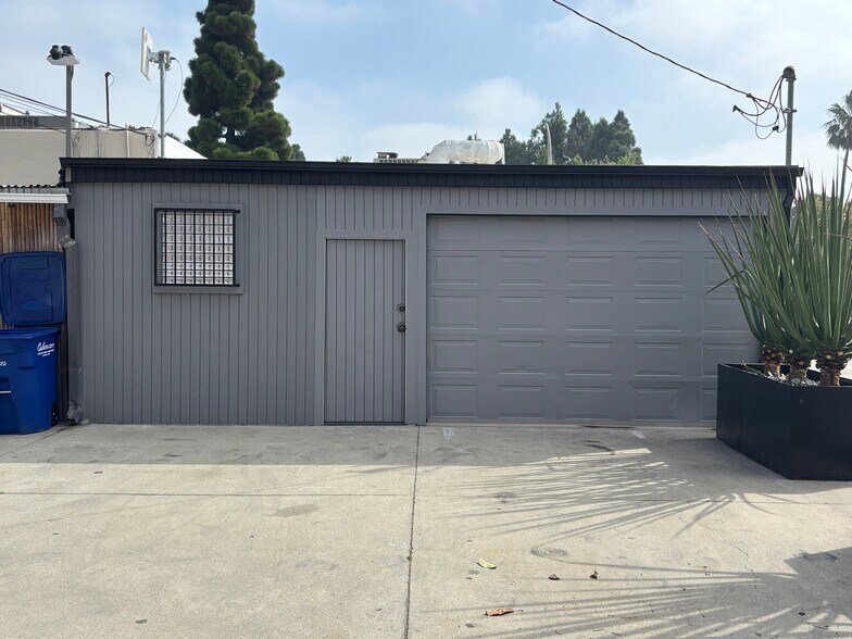 More Photos Of 3751 Robertson Blvd, Culver City Storefront Retail Office For Lease