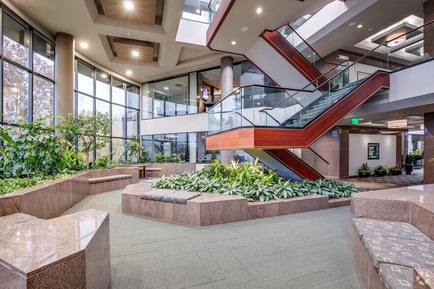 More Photos Of 1295 Northland Dr, Mendota Heights Medical For Lease