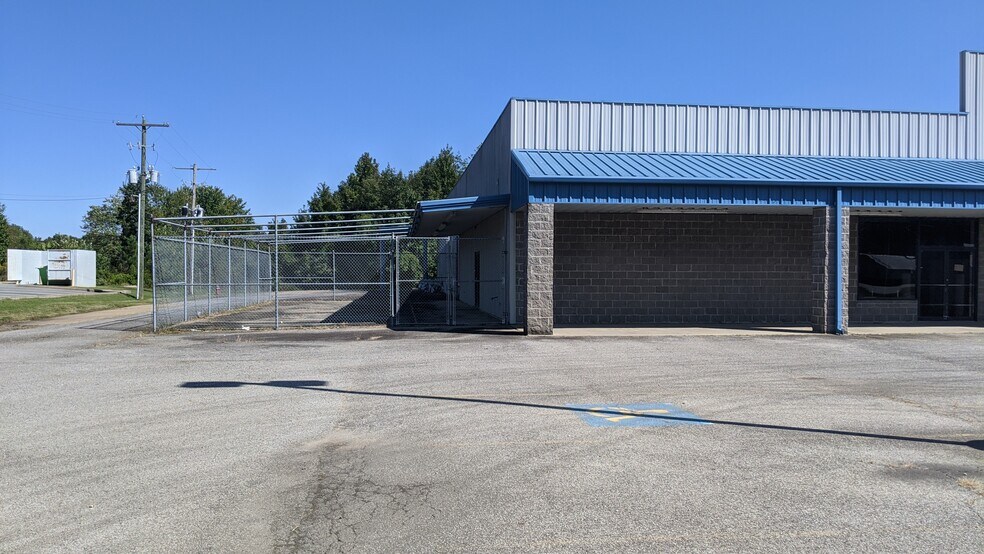 More Photos Of 170 Hwy 167 N, Bald Knob Freestanding For Sale