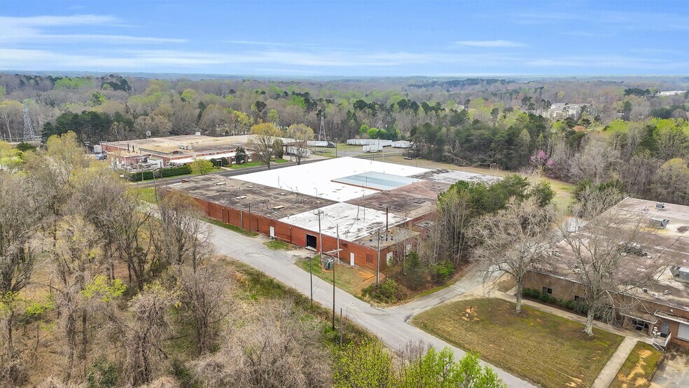 More Photos Of 900 W Academy St, Cherryville Manufacturing For Sale