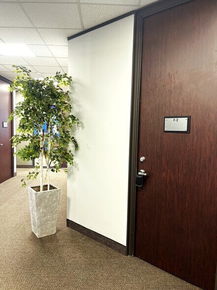 More Photos Of 5702 S Staples, Corpus Christi Unknown For Lease