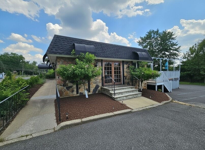 More Photos Of 959 Route 202-206 Hwy, Bridgewater Restaurant For Lease