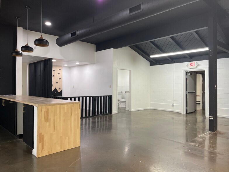 More Photos Of 4270-4286 Seven Hills Rd, Castro Valley Storefront For Lease