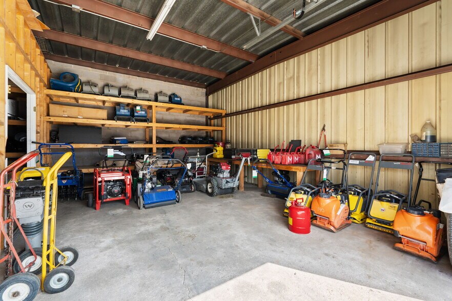 More Photos Of 400 N Circle Dr, Colorado Springs Storefront For Sale