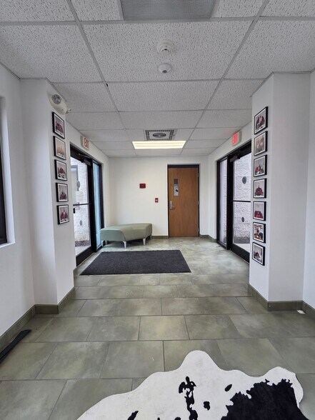 More Photos Of 37 Anderson Rd, Buffalo Medical For Sale