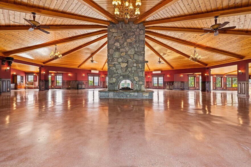 More Photos Of 1950 Collins Rd, Halifax Winery Vineyard For Sale