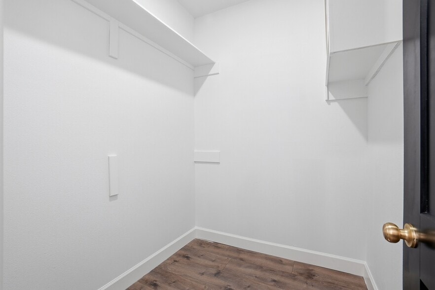 More Photos Of 7327 19th St, Lubbock Office For Sale