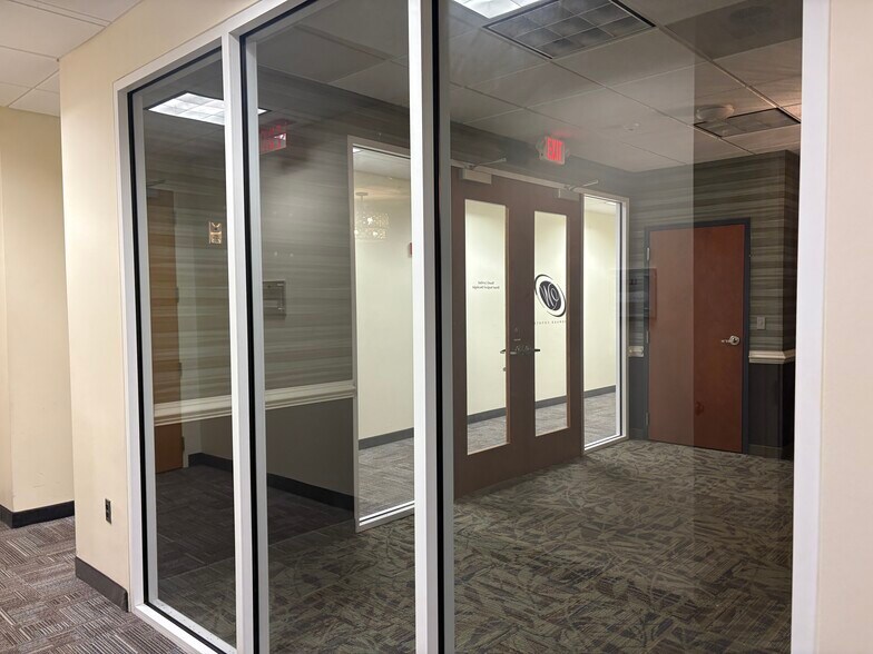 More Photos Of 7625 Maple Lawn Blvd, Fulton Medical For Sale
