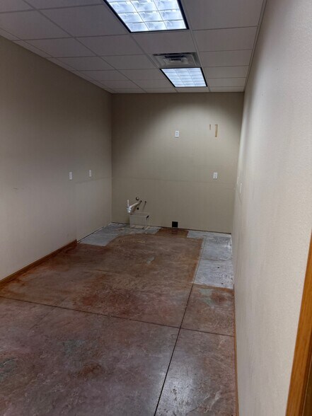 More Photos Of 11015 Main St, Roscoe Storefront Retail Office For Sale