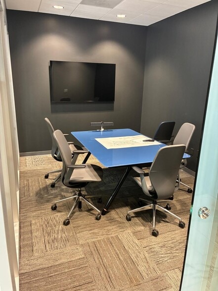 More Photos Of 11215 Conroy Ln, Manchaca Service For Lease