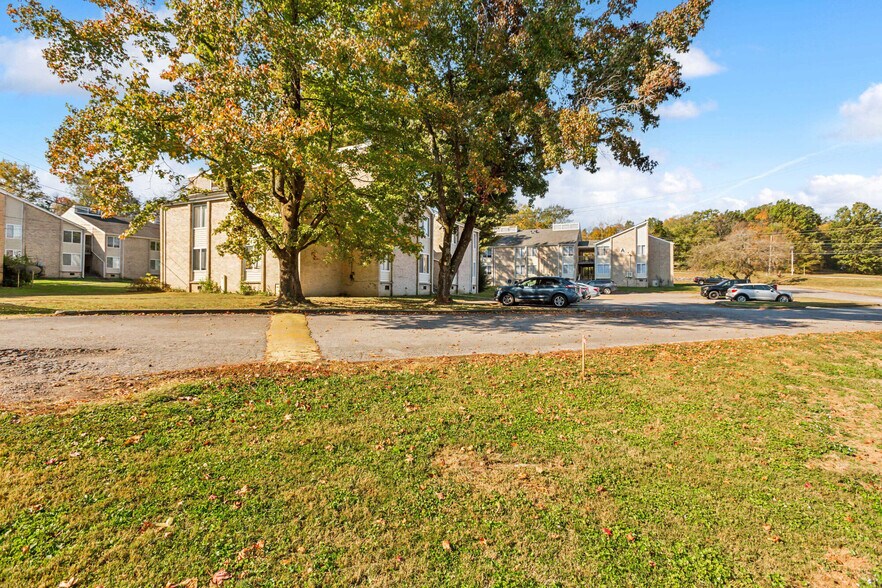 More Photos Of 1001 W 9th St, Russellville Apartments For Sale
