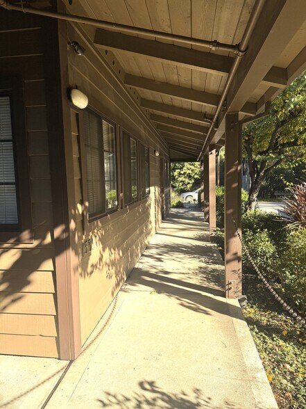 More Photos Of 13350 W Park Ave, Boulder Creek Loft Creative Space For Lease