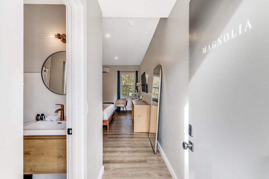 More Photos Of 4102 Soco Rd, Maggie Valley Hotel For Sale