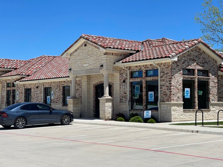 More Photos Of 4957 Golden Triangle Blvd, Fort Worth Medical For Lease