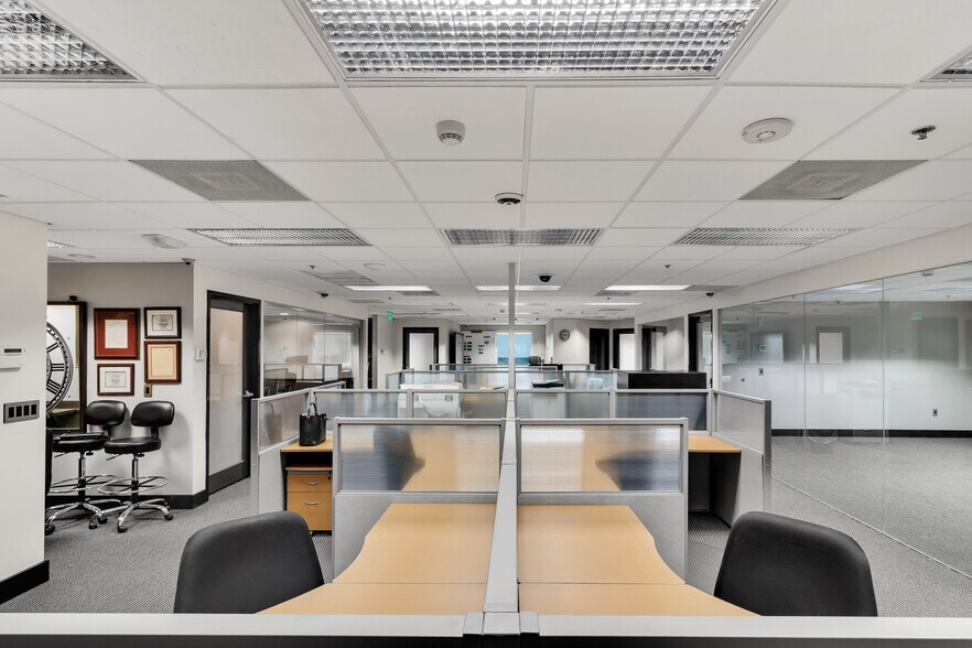 More Photos Of 12595 SW 137th Ave, Miami Office Residential For Lease