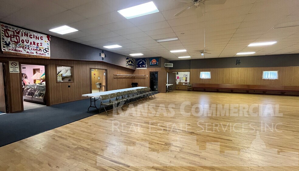 More Photos Of 6115 SE US Highway 40, Tecumseh Specialty For Sale