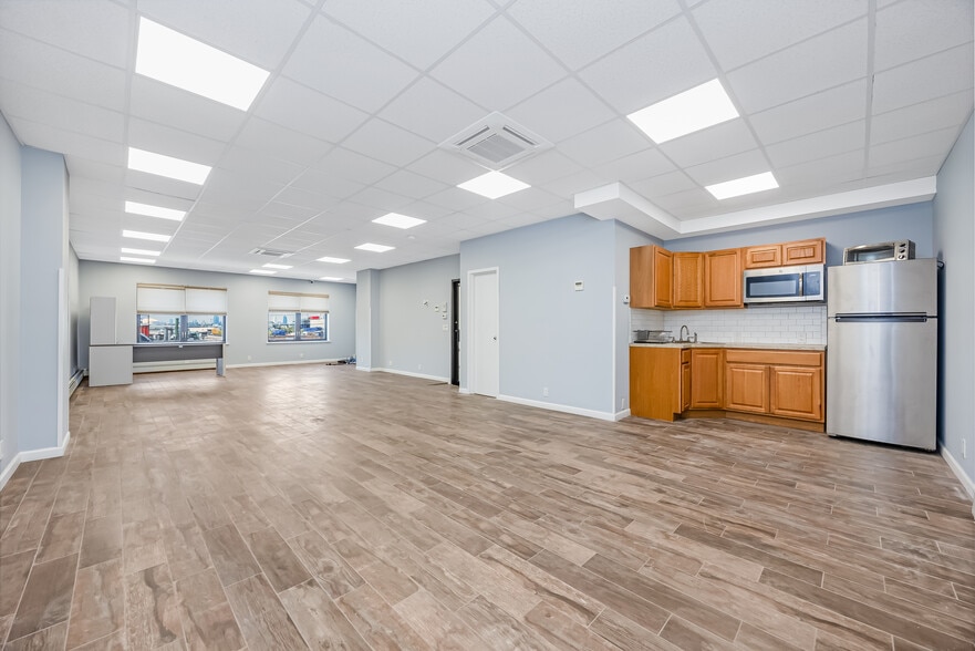 More Photos Of 57-11 58th St, Maspeth Warehouse For Sale