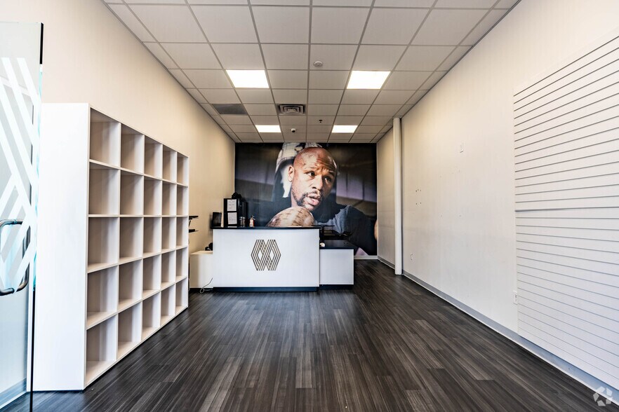 More Photos Of 5714 Edmondson Pike, Nashville Freestanding For Sale