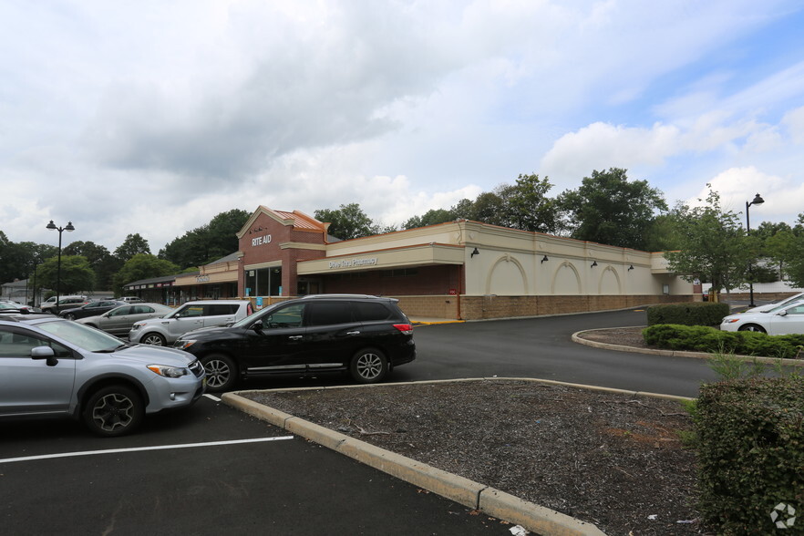 More Photos Of 654B Westwood Ave, River Vale Unknown For Lease