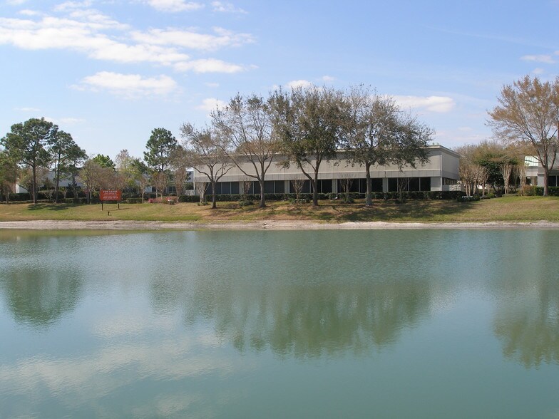 More Photos Of 581 Technology Park, Lake Mary Office For Sale
