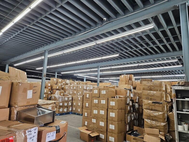 More Photos Of 2800 Hooper Ave, Los Angeles Manufacturing For Sale