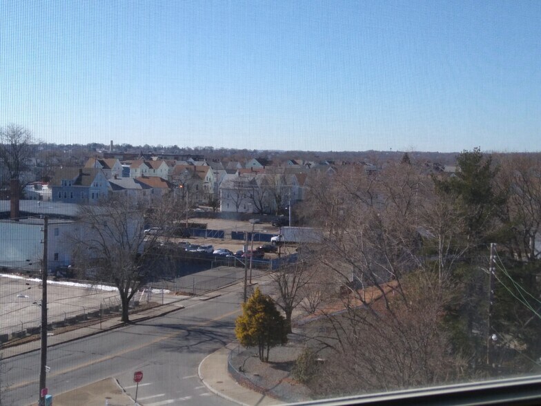 More Photos Of 209 Weeden St, Pawtucket Warehouse For Lease