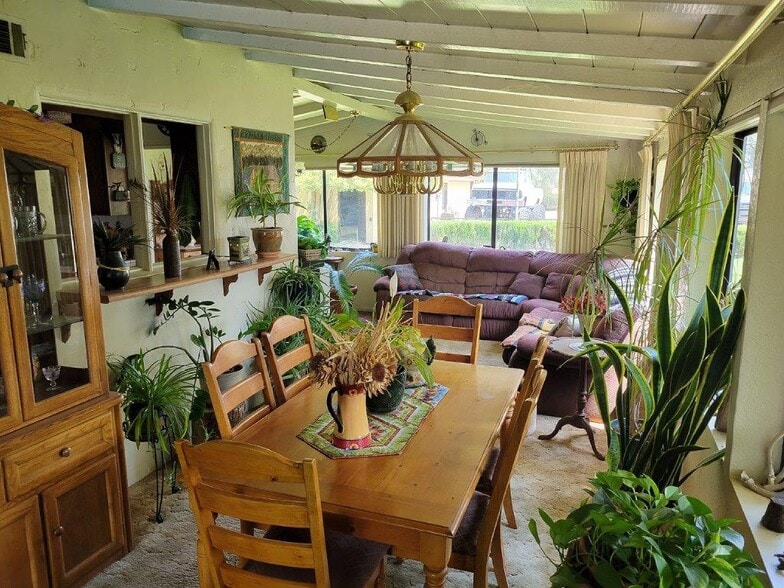 More Photos Of 41614 102nd St E, Palmdale Industrial For Lease