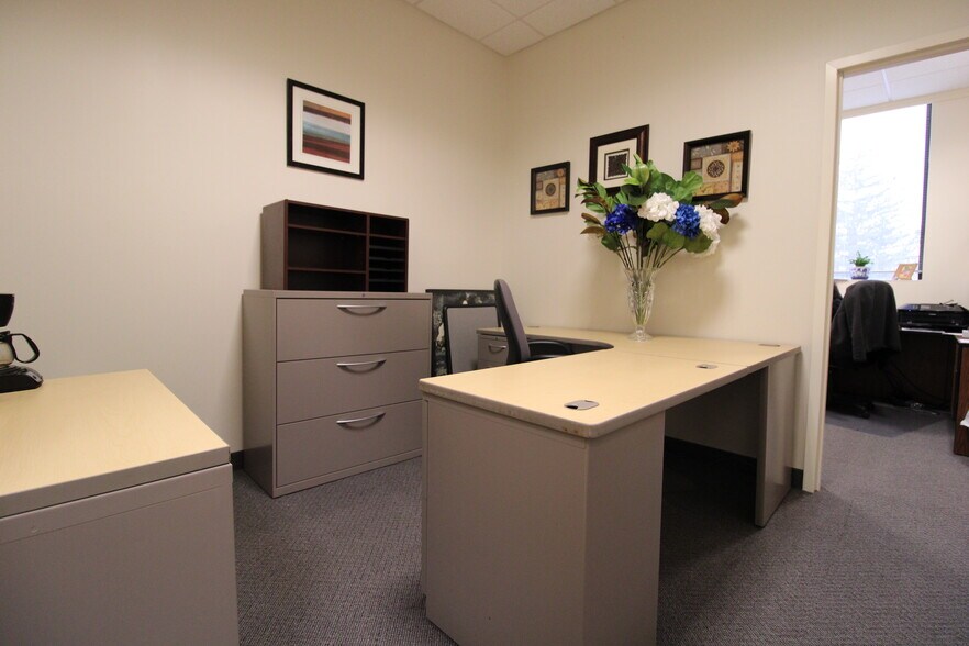 More Photos Of 94 N Elm St, Westfield Office For Lease