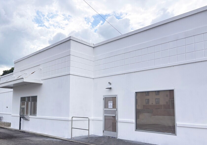 More Photos Of 1295 S 11th St, Niles Fast Food For Lease