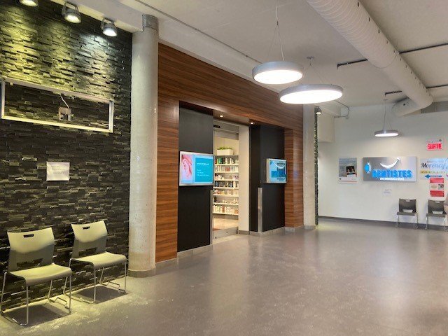 More Photos Of 519 Boul Du Curé-Labelle, Blainville General Retail For Lease