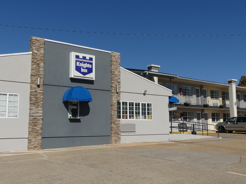 More Photos Of 3655 Cummings Hwy, Chattanooga Hotel For Sale