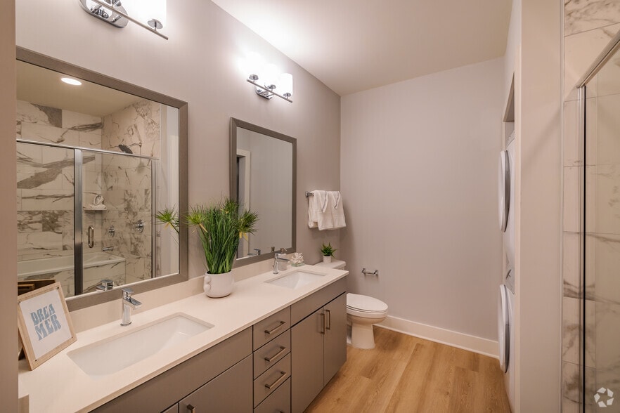 More Photos Of 838 Morrison Dr, Charleston Apartments For Lease