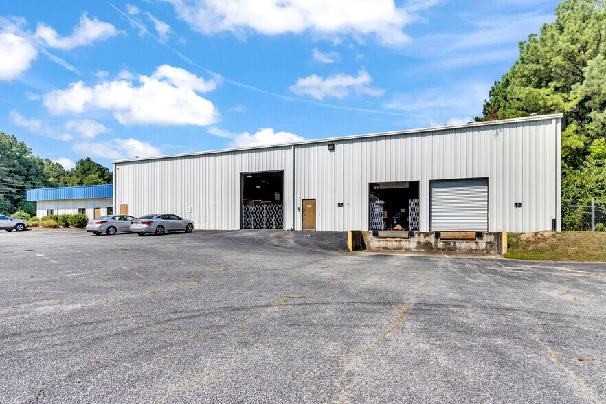More Photos Of 1703 Marvin Griffin Rd, Augusta Light Distribution For Lease