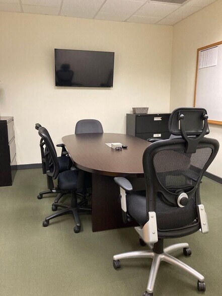 More Photos Of 4550 Lena Dr, Mechanicsburg Office For Lease