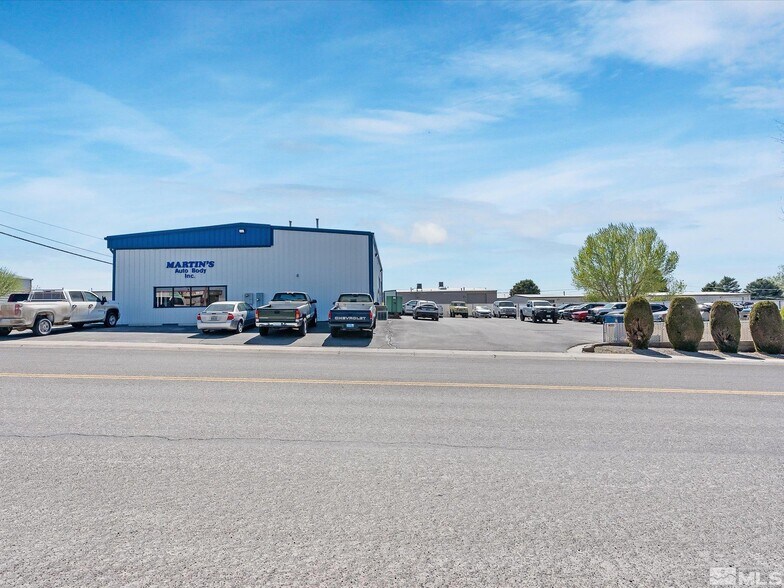 More Photos Of 810 W 6th St, Winnemucca Flex For Sale